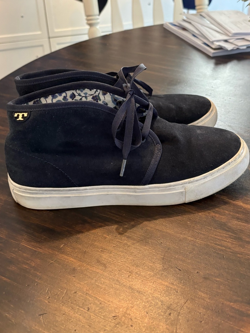 TORY BURCH IGGY BLUE
SUEDE LEATHER Sneakers size 7